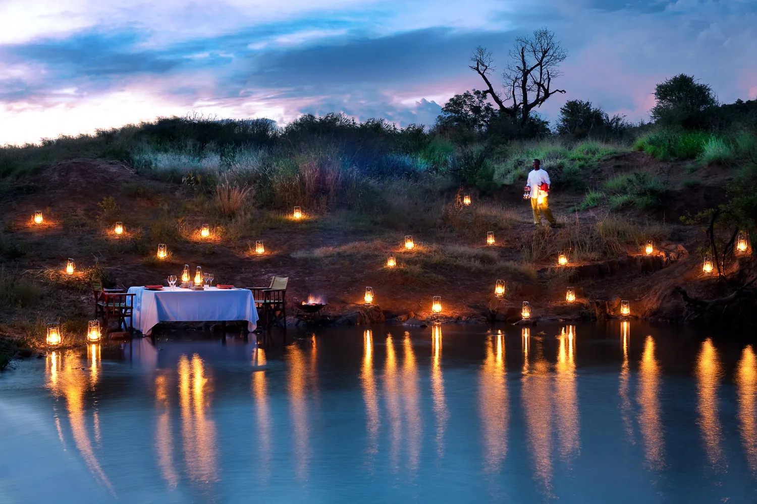 Morukuru Family Safari Lodge mit Blick in die südafrikanische Landschaft.